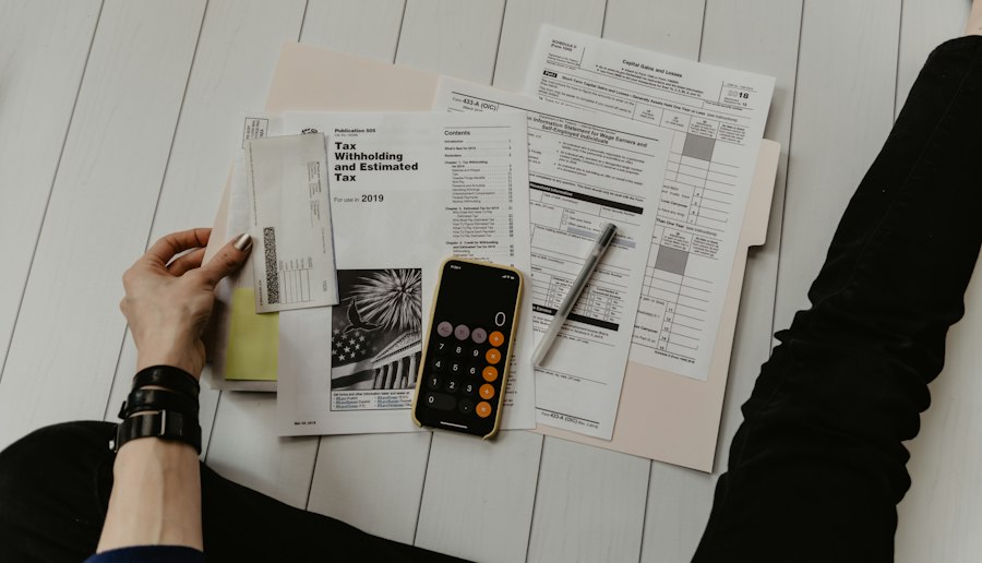 Calendar, calculator, and monthly payment note